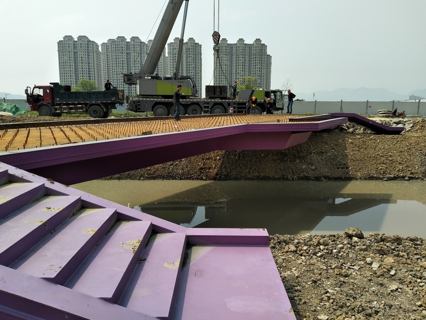 Ponte nell'Universit&agrave; di Wenzhou-Kean